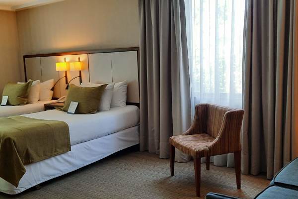 Executive Room (1-2 people)