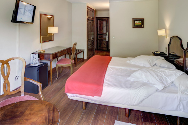 abba-Zimmer abba_Xalet_Suites_Hotel_Habitacion_Abba_2.jpg