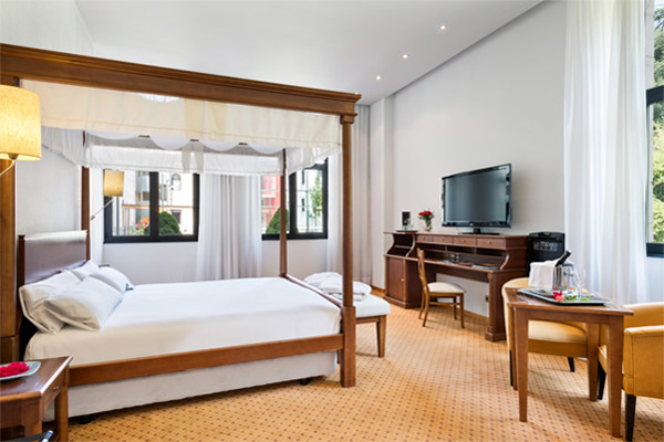 abba_burgos_hotel_junior_suite.jpg