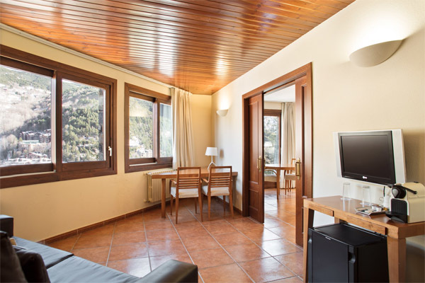 abba_xalet_suites_hotel_habitacion_suite.jpg