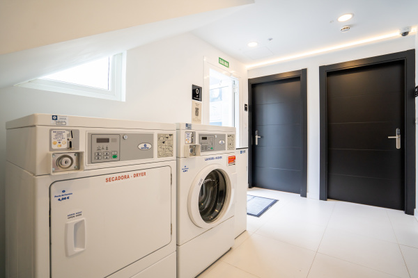 Autoservicio de lavadora y secadora