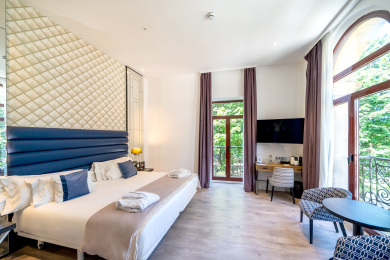 Deluxe Corner with terrace