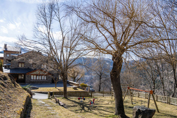 Parque infantil exterior  